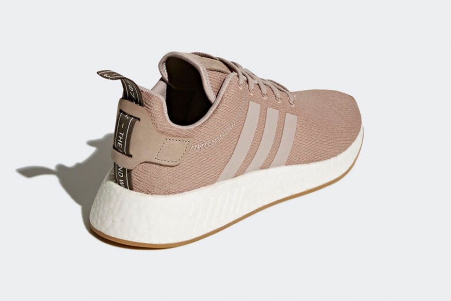 Giày Adidas Nmd R2 Chính Hãng Xách Tay Giá Rẻ Tp.Hcm - Uy Tín