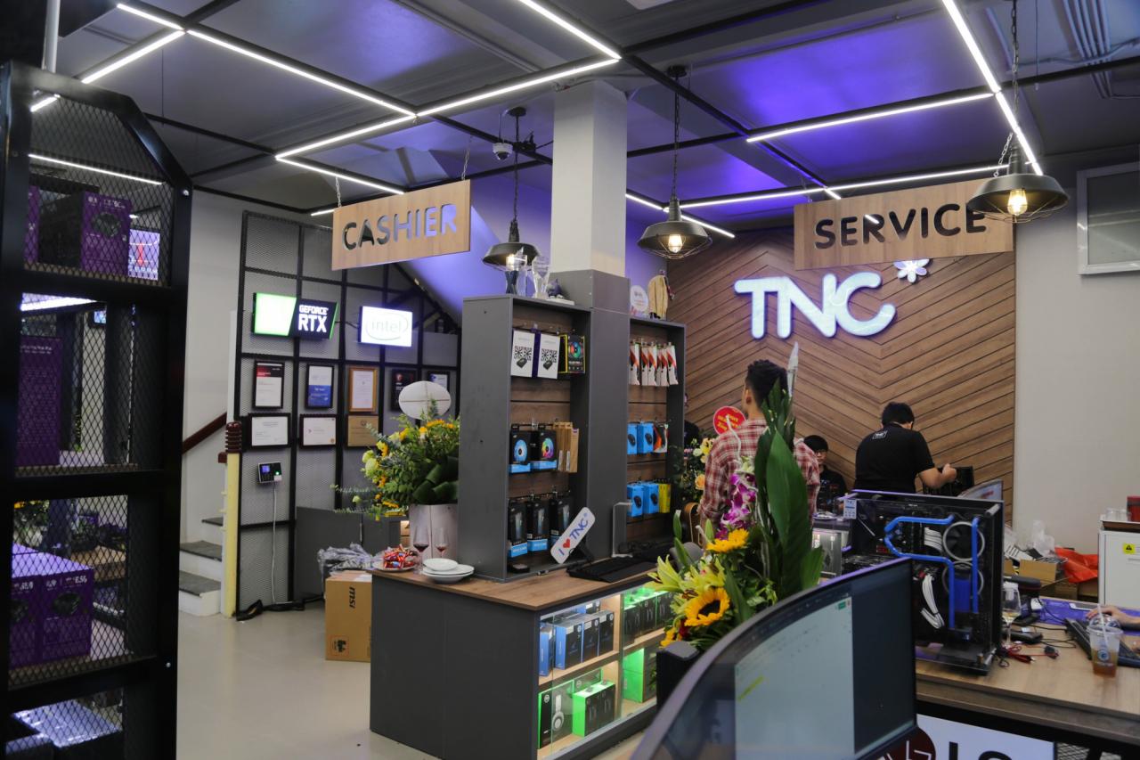 Tới Thăm Showroom Tuyệt Đẹp Tnc Store Mới Khai Trương: Toàn Máy Tính Khủng  Cho Game Thủ Chiến Tưng Bừng